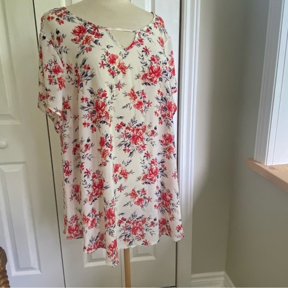 TORRID Size 3 Long Floral Smock Style Short Sleeve Top Blouse - Picture 8 of 9